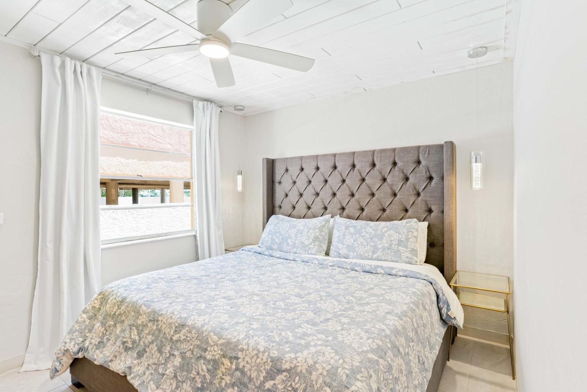 Beachside Retreat W Heated Pool 圣徒皮特海滩 外观 照片